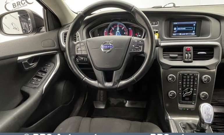 Volvo V40  2014 full