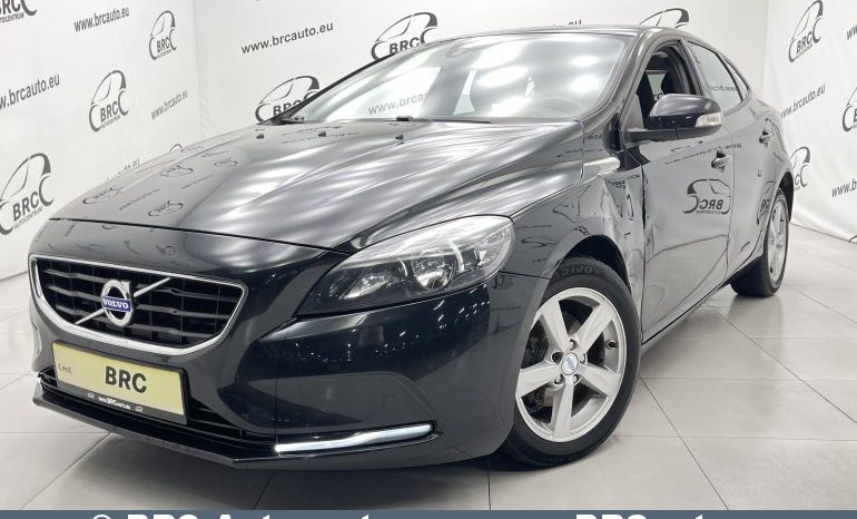 Volvo V40  2014 full