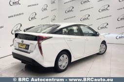 Toyota Prius Hybridas Automatas 2016 full