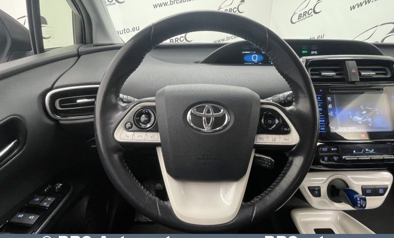 Toyota Prius Hybridas Automatas 2016 full