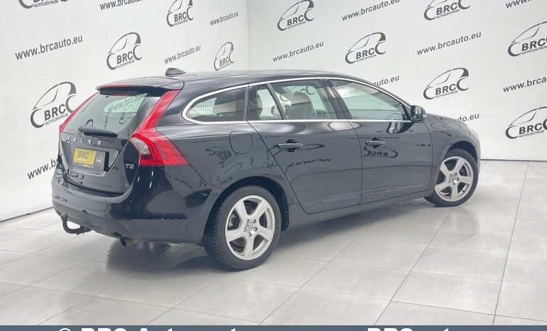 Volvo V60 T3 2011 full