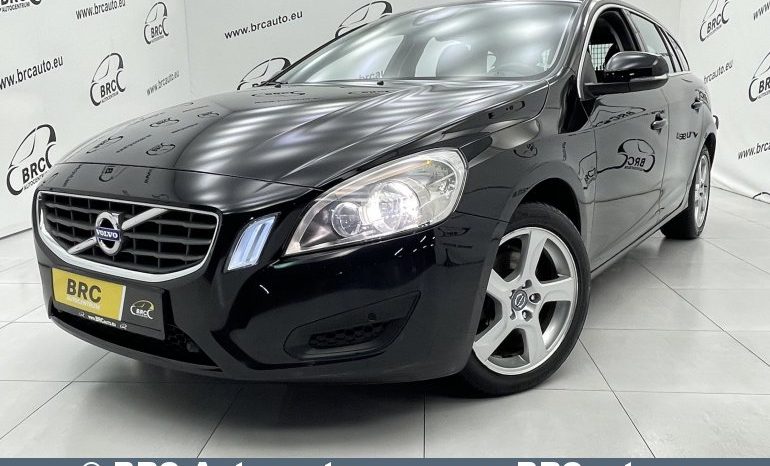 Volvo V60 T3 2011 full