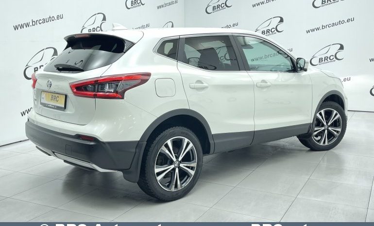 Nissan Qashqai 1.2 DIG-T Automatas 2018 full