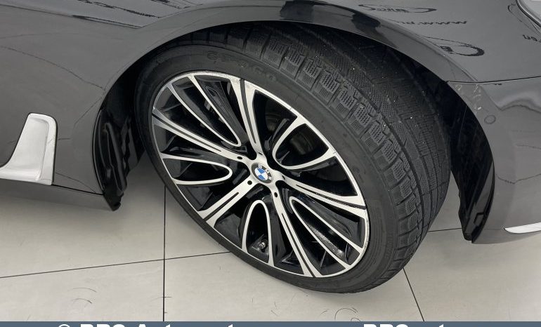 BMW 750 iL Automatas 2016 full