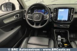 Volvo XC 40 2.0 B5 Plus Dark Theme 2023 full