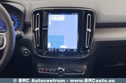 Volvo XC 40 2.0 B5 Plus Dark Theme 2023 full