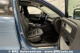 Volvo XC 40 2.0 B5 Plus Dark Theme 2023