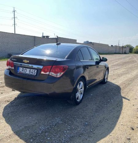 Chevrolet Cruze 2015 full