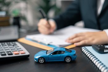 Automobilio įsigijimas (Shutterstock nuotr.)