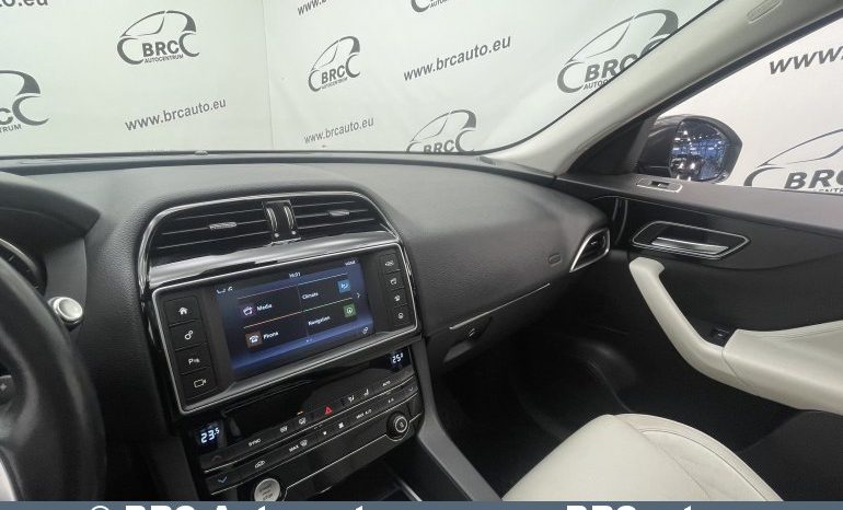 Jaguar F-Pace d 2.0 AWD Automatas 2018 full