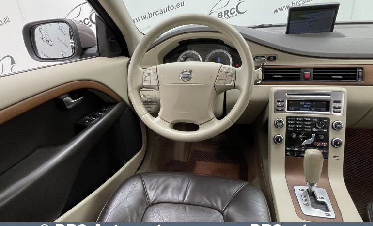 Volvo XC 70 D5 AWD Automatas 2010 full