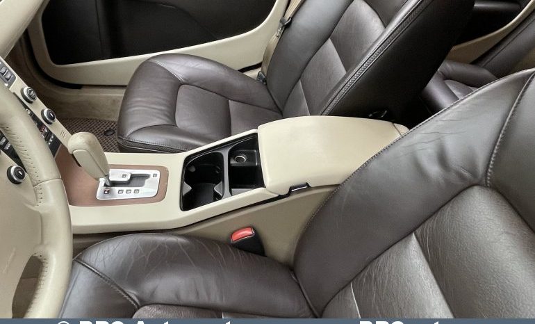 Volvo XC 70 D5 AWD Automatas 2010 full