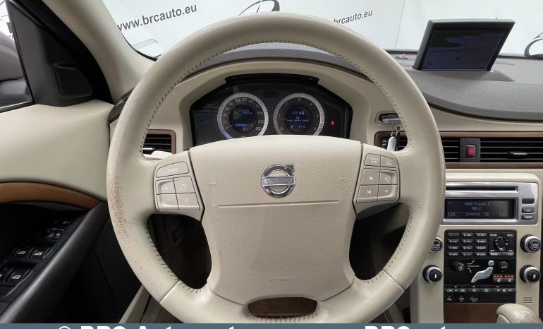 Volvo XC 70 D5 AWD Automatas 2010 full
