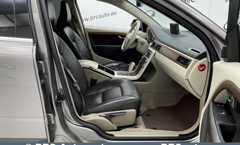 Volvo XC 70 D5 AWD Automatas 2010 full