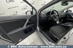 Toyota Avensis 1.8 Valvematic Linea Sol 2012 full