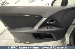 Toyota Avensis 1.8 Valvematic Linea Sol 2012 full