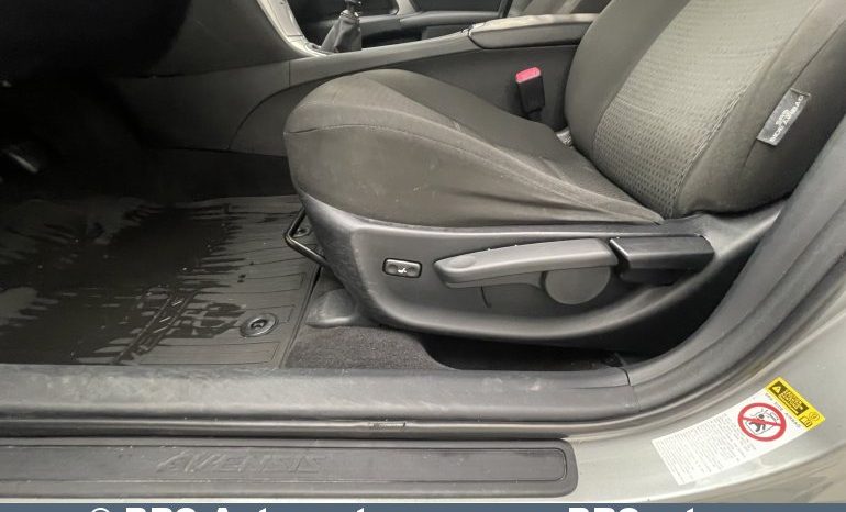 Toyota Avensis 1.8 Valvematic Linea Sol 2012 full