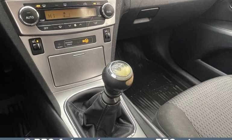 Toyota Avensis 1.8 Valvematic Linea Sol 2012 full