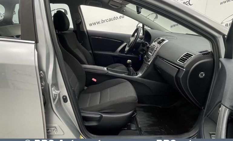 Toyota Avensis 1.8 Valvematic Linea Sol 2012 full