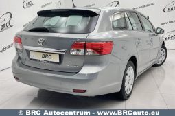 Toyota Avensis 1.8 Valvematic Linea Sol 2012 full