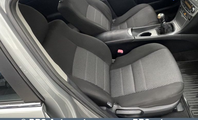 Toyota Avensis 1.8 Valvematic Linea Sol 2012 full