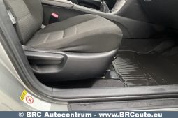 Toyota Avensis 1.8 Valvematic Linea Sol 2012 full
