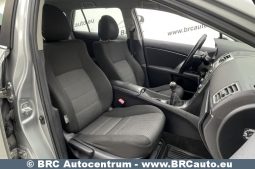 Toyota Avensis 1.8 Valvematic Linea Sol 2012 full