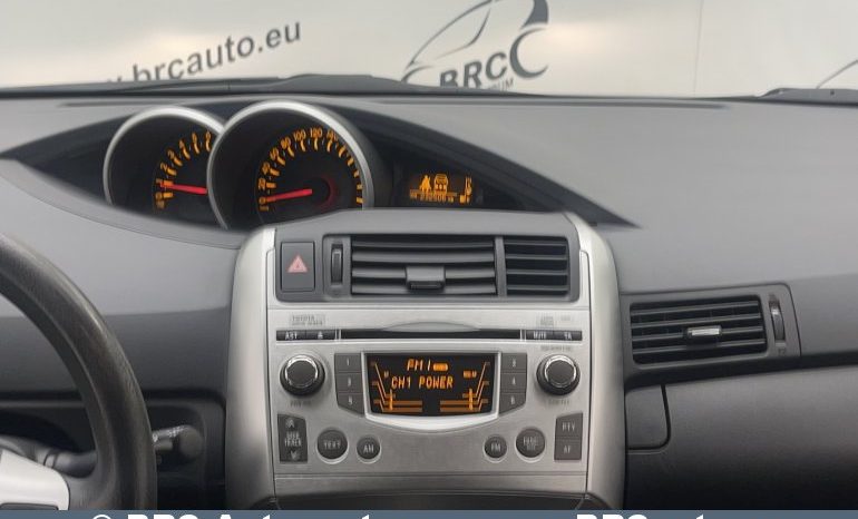 Toyota Verso 1.6 Luna 2010 full