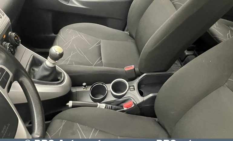 Toyota Verso 1.6 Luna 2010 full