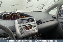 Toyota Verso 1.6 Luna 2010 full