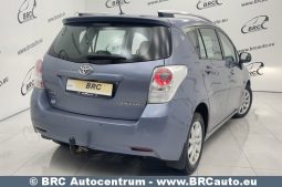 Toyota Verso 1.6 Luna 2010 full