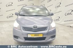 Toyota Verso 1.6 Luna 2010 full