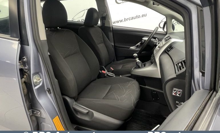 Toyota Verso 1.6 Luna 2010 full