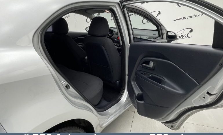 Kia Rio 1.1 CRDi 2014 full