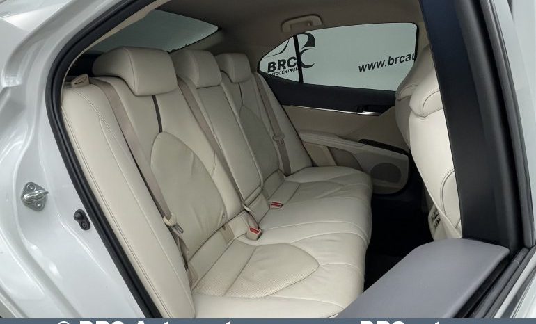Toyota Camry Hybrid Automatas 2022 full