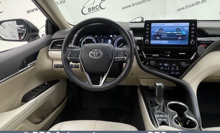 Toyota Camry Hybrid Automatas 2022 full