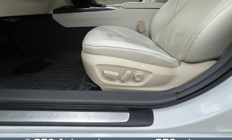 Toyota Camry Hybrid Automatas 2022 full