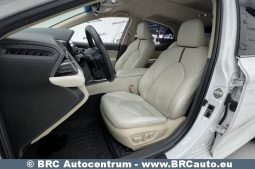 Toyota Camry Hybrid Automatas 2022 full
