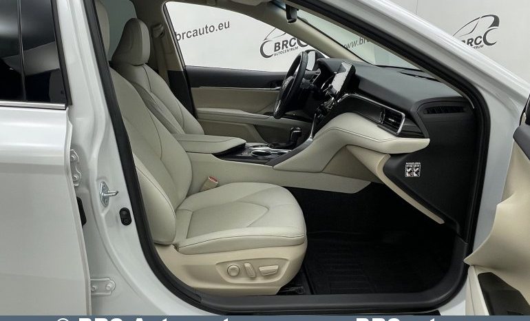 Toyota Camry Hybrid Automatas 2022 full