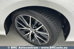 Toyota Camry Hybrid Automatas 2022 full