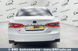 Toyota Camry Hybrid Automatas 2022 full