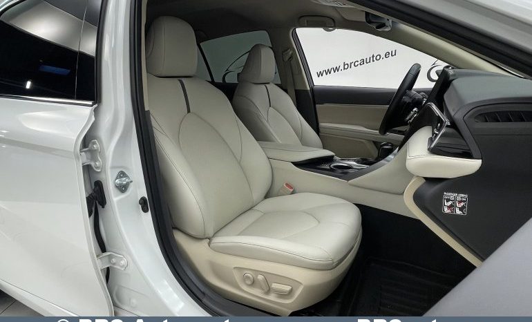 Toyota Camry Hybrid Automatas 2022 full