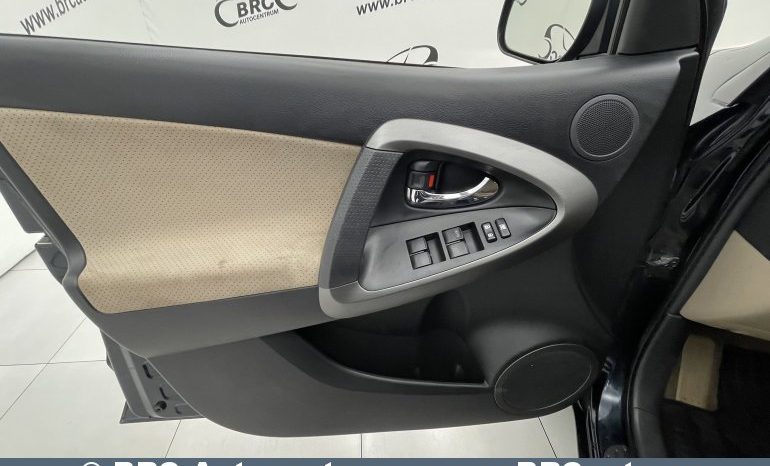 Toyota RAV 4 2.0 VVT-i Luxury Automatas 2011 full