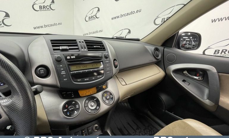 Toyota RAV 4 2.0 VVT-i Luxury Automatas 2011 full