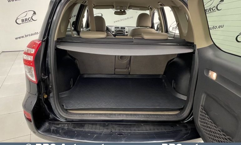 Toyota RAV 4 2.0 VVT-i Luxury Automatas 2011 full