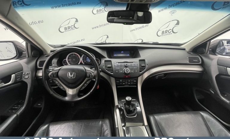 Honda Accord 2.2 i-DTEC 2011 full