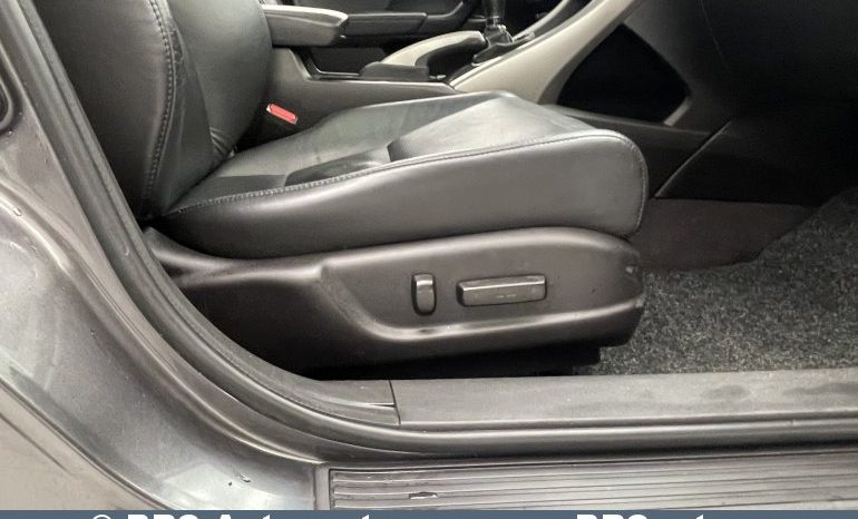Honda Accord 2.2 i-DTEC 2011 full