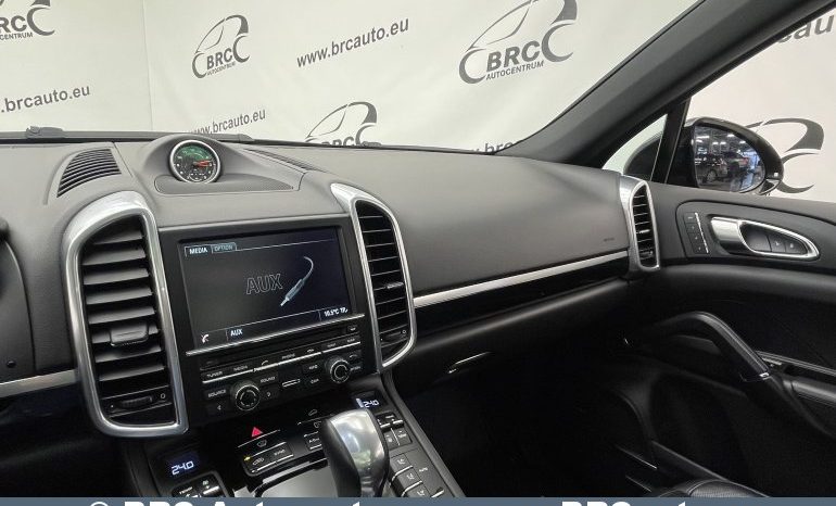 Porsche Cayenne S Automatas 2015 full