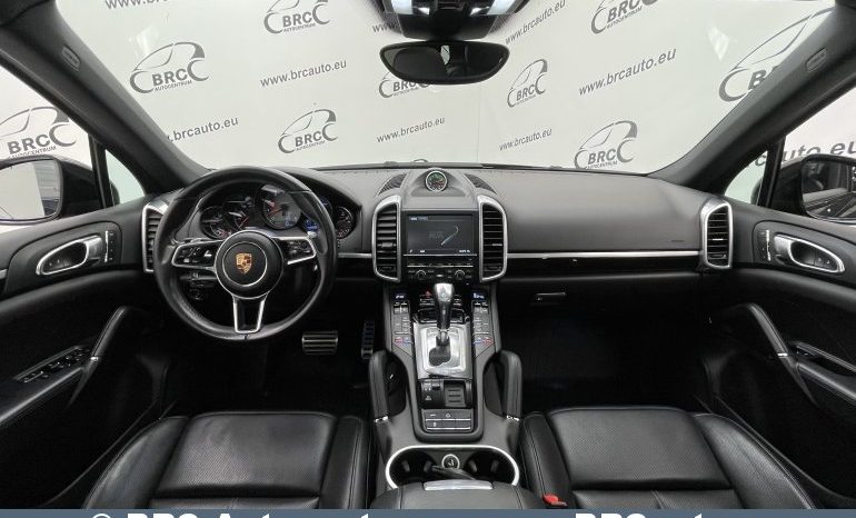 Porsche Cayenne S Automatas 2015 full
