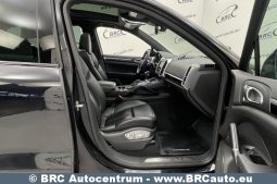 Porsche Cayenne S Automatas 2015 full